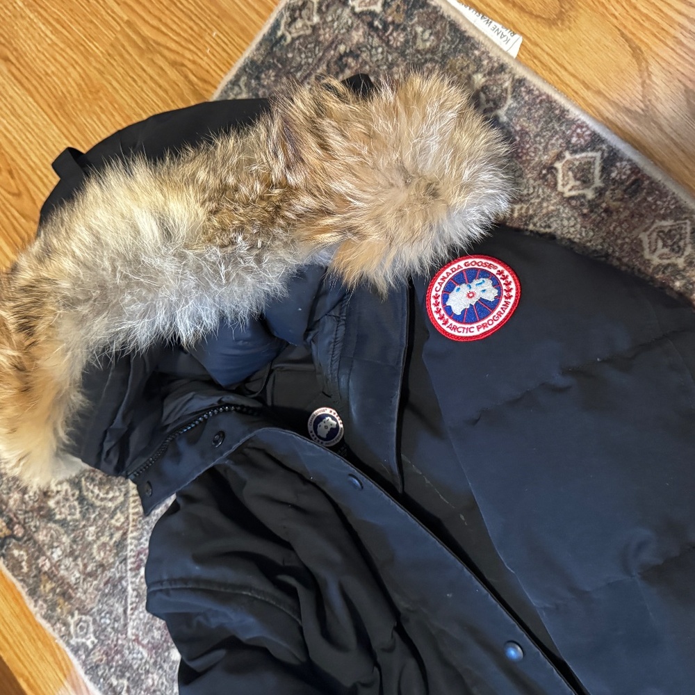 Authentic Canada Goose Trillium Parka in Black – Women’s Size Large (L/G)